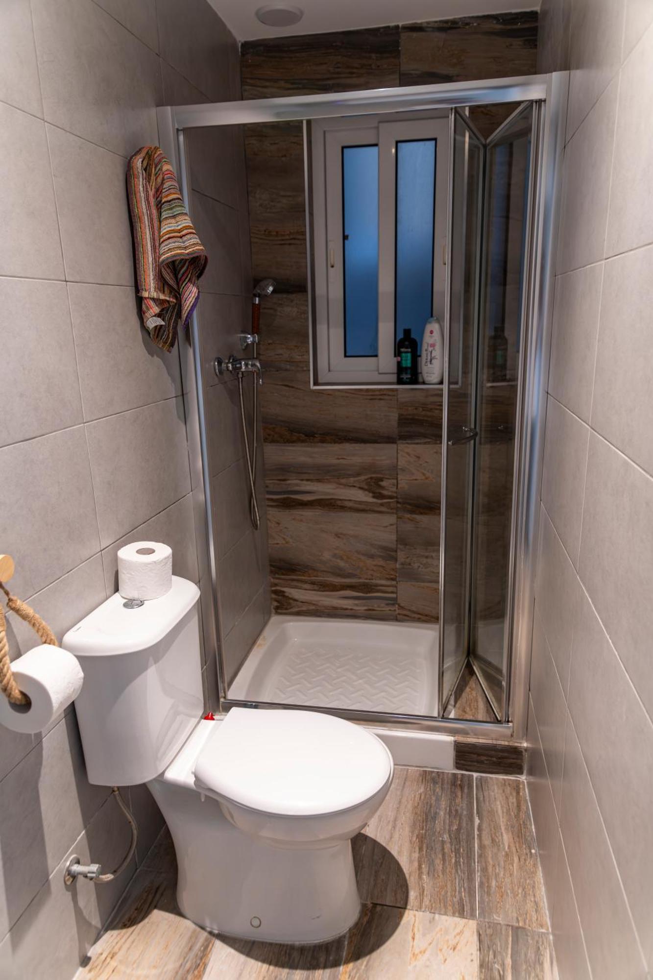 Renovated Historic 4 Bedroom 4 Bathroom Townhouse In With Valletta Views Over Maltas Grand Harbour Hébergement de vacances