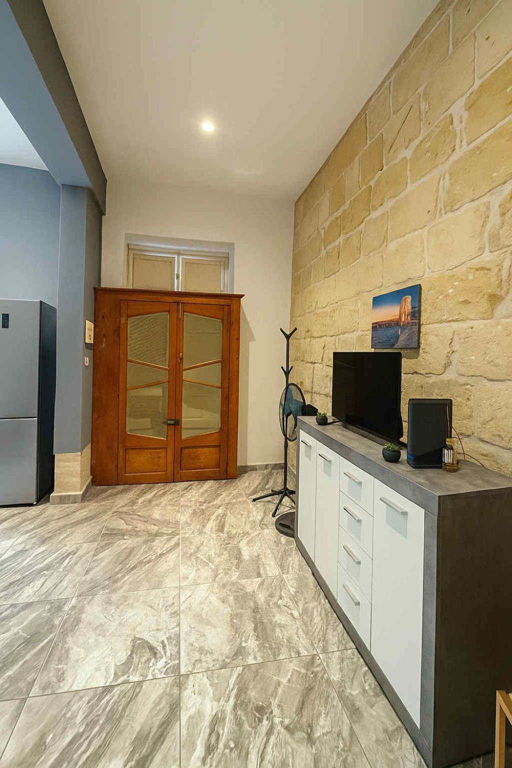 Spacious Townhouse With A Terrace Overlooking Valletta's Grand Harbor * سنجليا