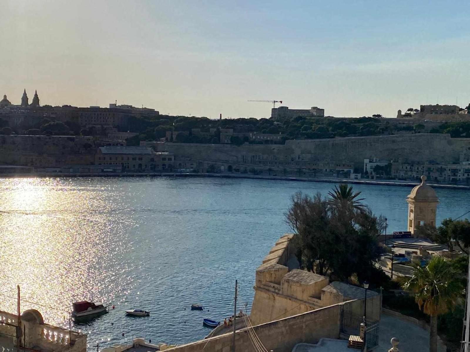 Ferienhaus Renovated Historic 4 Bedroom 4 Bathroom Townhouse In With Valletta Views Over Maltas Grand Harbour *