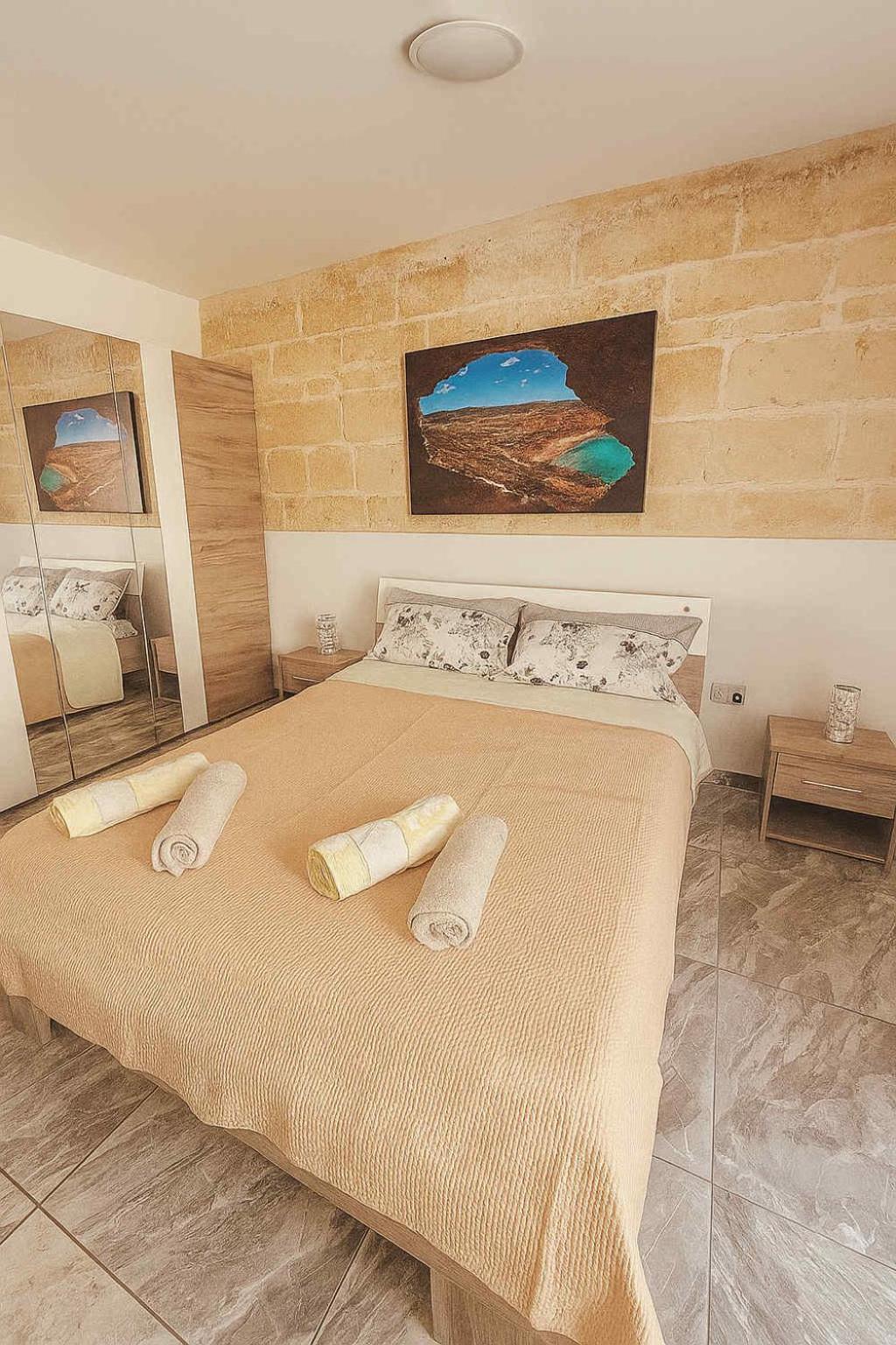 Spacious Townhouse With A Terrace Overlooking Valletta's Grand Harbor Сasa de vacaciones